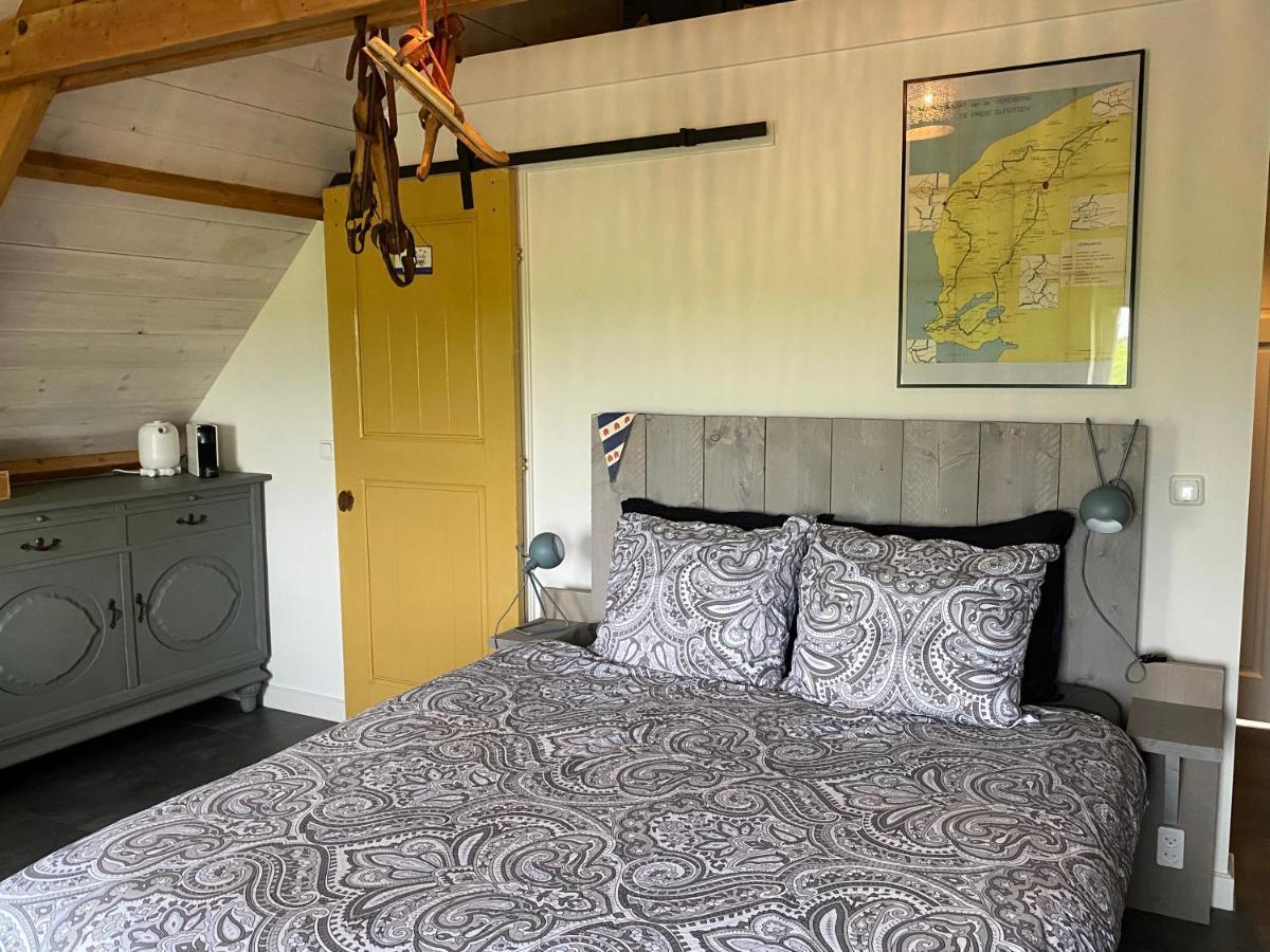 Bed and Breakfast Domstate Ee Zewnętrze zdjęcie